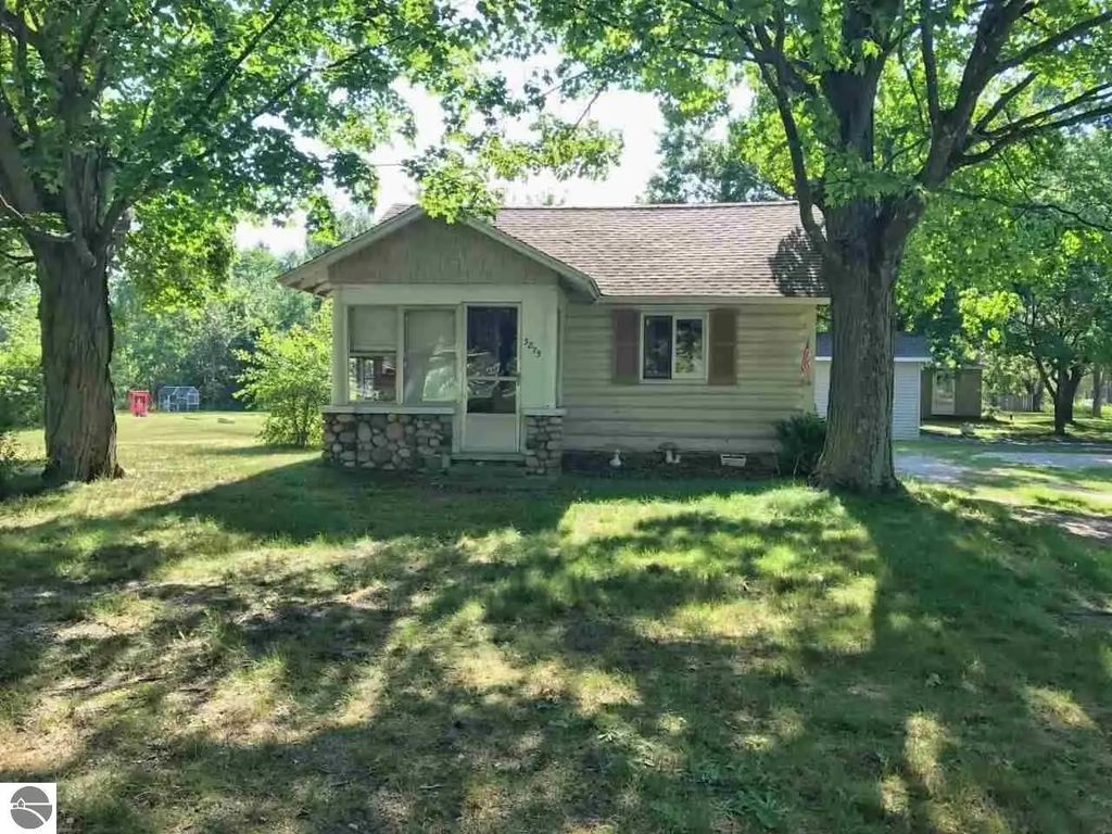 2700 Pinebrook Road, Traverse City