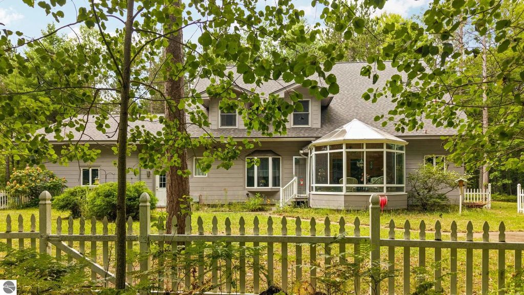 4207 Twins Trail, South Boardman