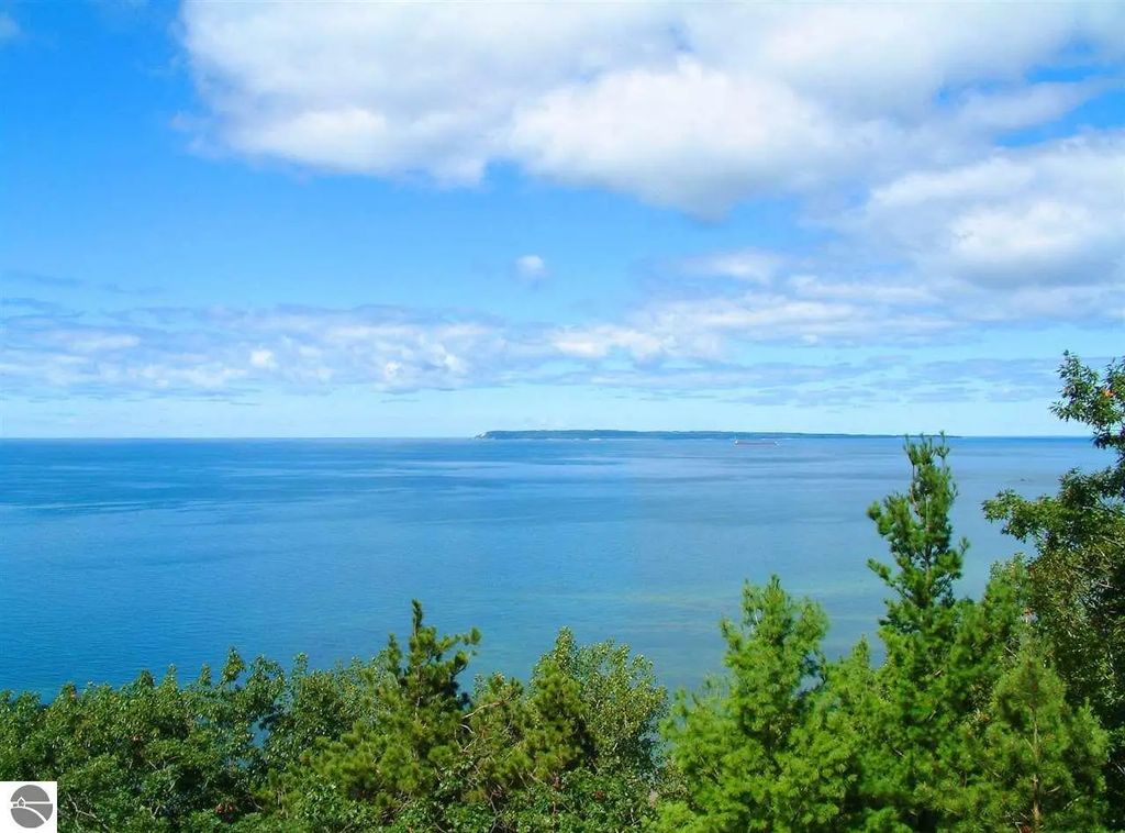 7c Pinnacle Place, Glen Arbor