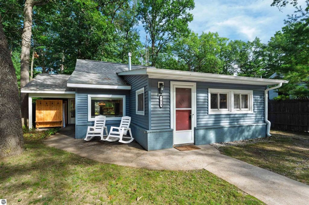 7674 Ladd Drive, Rapid City