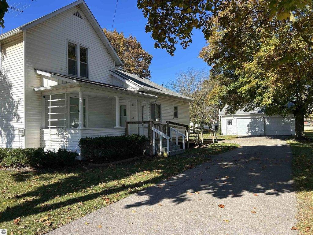 11138 W 2nd Street, Fowler