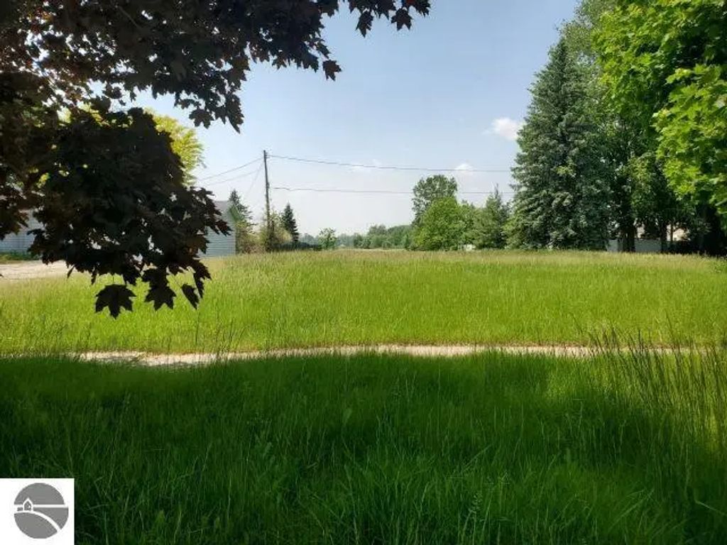 205 N Court Street, Standish