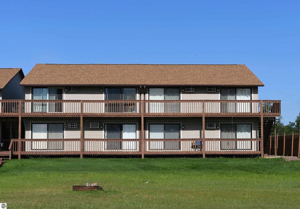 4390 N Us-23 #106, Oscoda