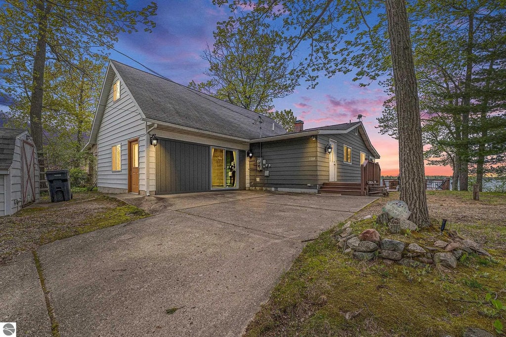 1264 Birchaven Beach, Lake City