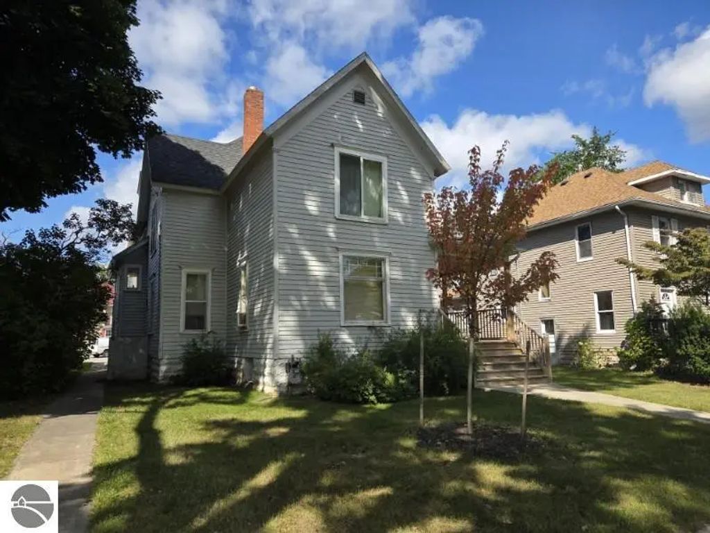 1004 University Street, Mt Pleasant