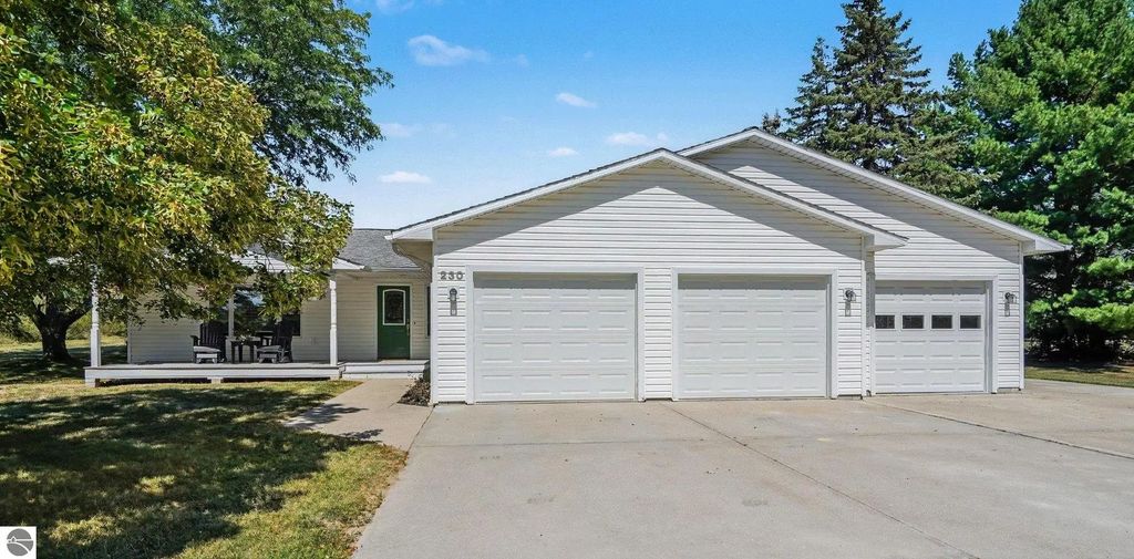 230 W Deerfield Road, Mt Pleasant