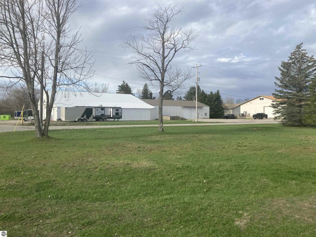 213 Hyde Street, Kalkaska