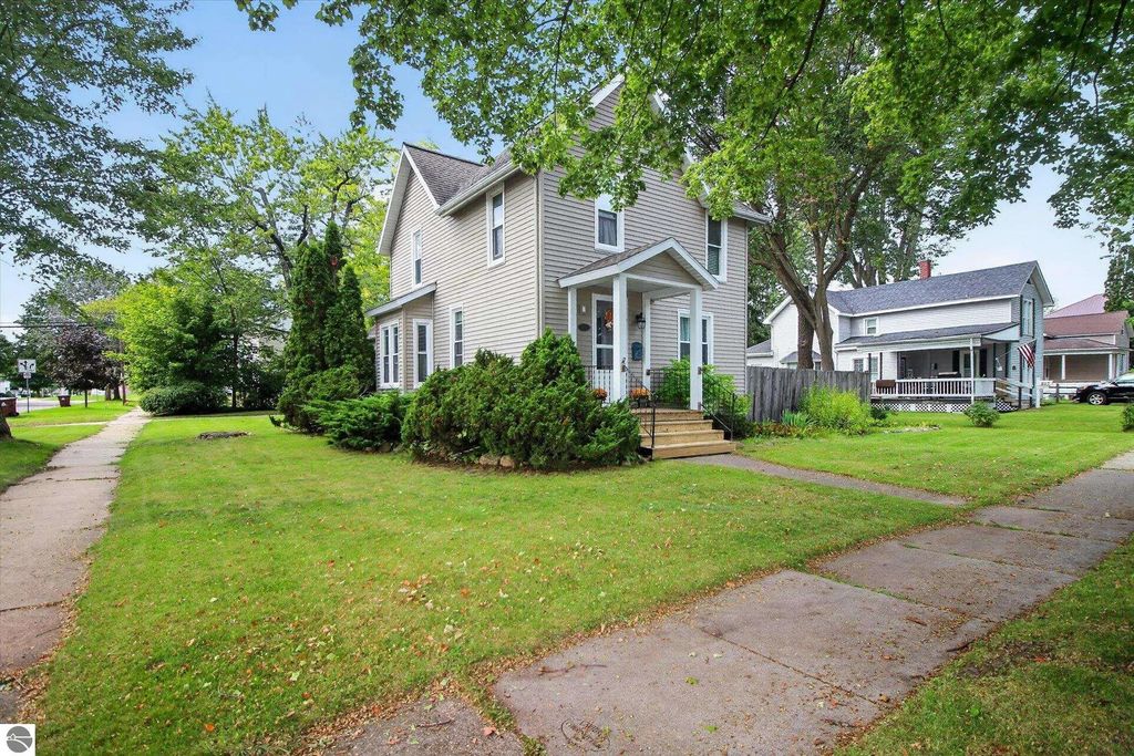 501 Woodworth Avenue, Alma