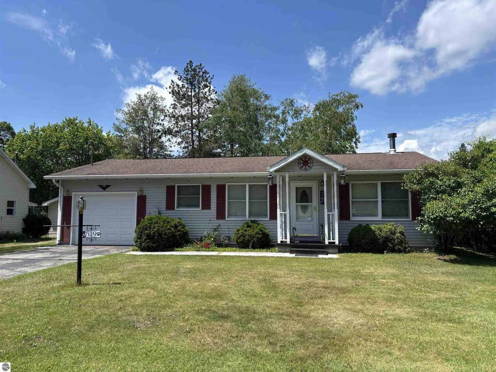 519 Adams Street, East Tawas