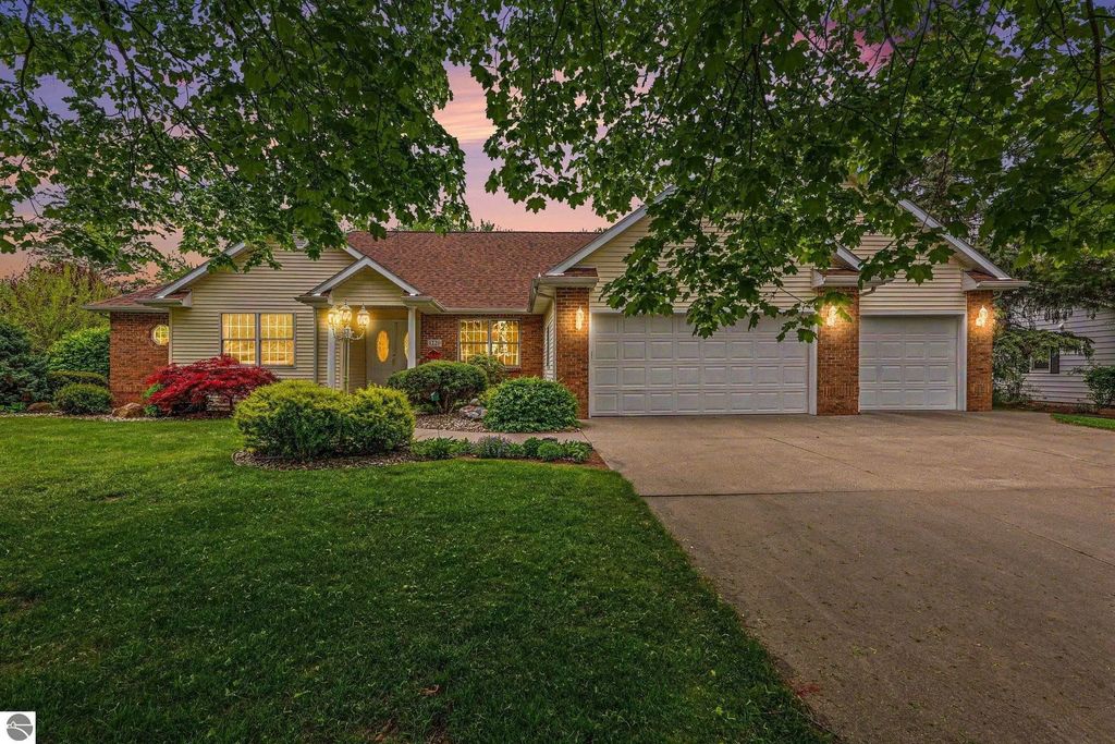 1220 Glenwood Drive, Mt Pleasant