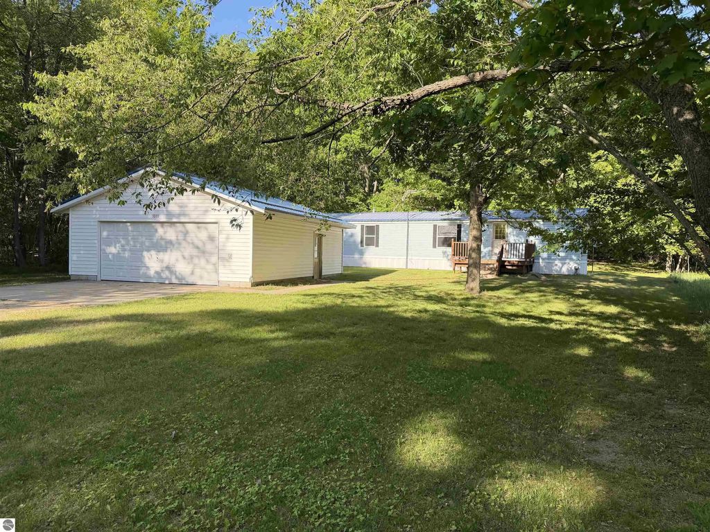 1010 Siesta Lane, Weidman