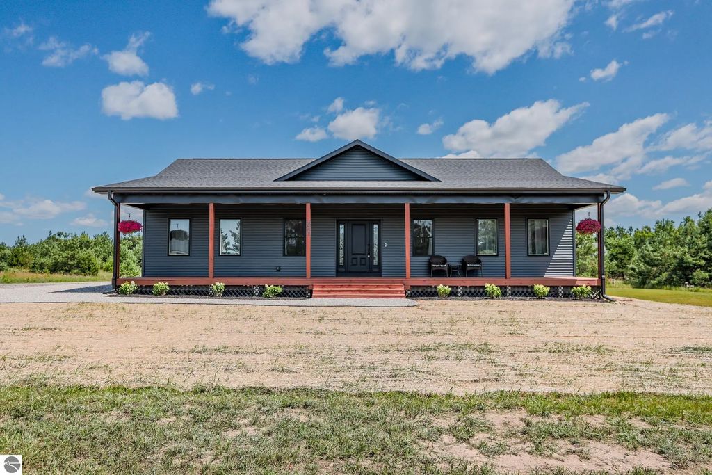 2857 Peregrine Peregrine Drive, Elmira