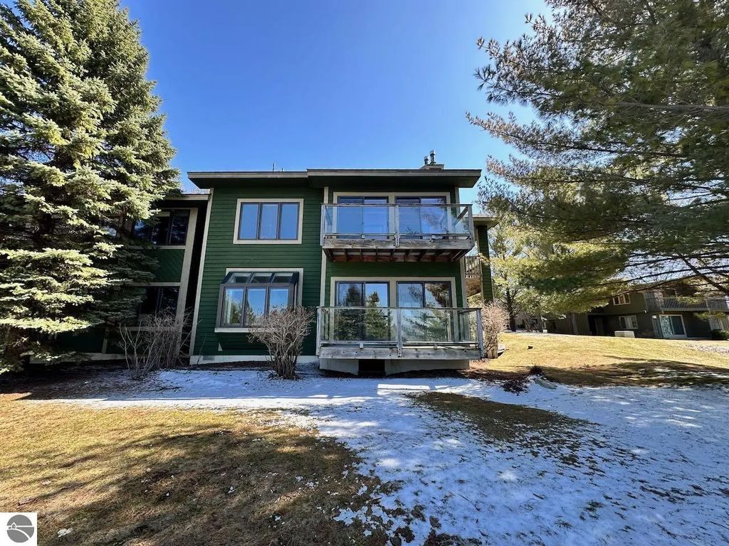 5666 Shanty Creek Road 910, Bellaire