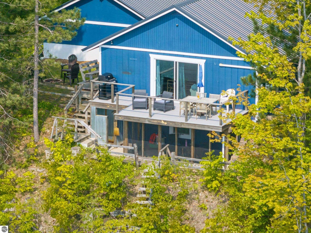 10970 Ne Bluff Drive, Mancelona