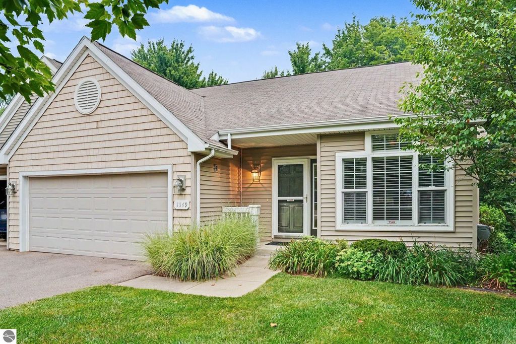 1149 Tanager, Kalamazoo