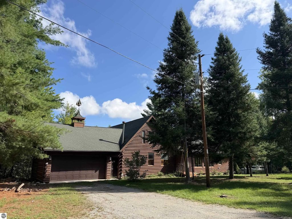 5048 W Stevenson Lake Road, Lake