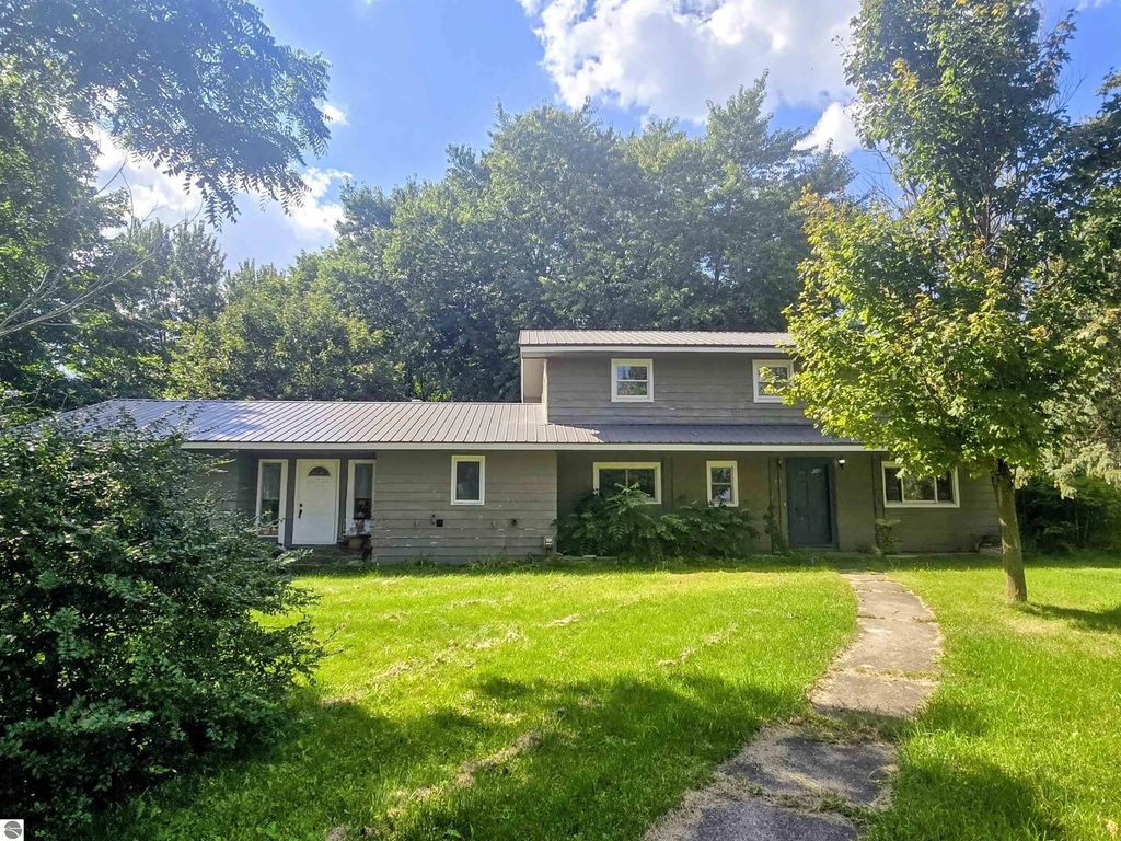 415 N Pine River Street, Ithaca