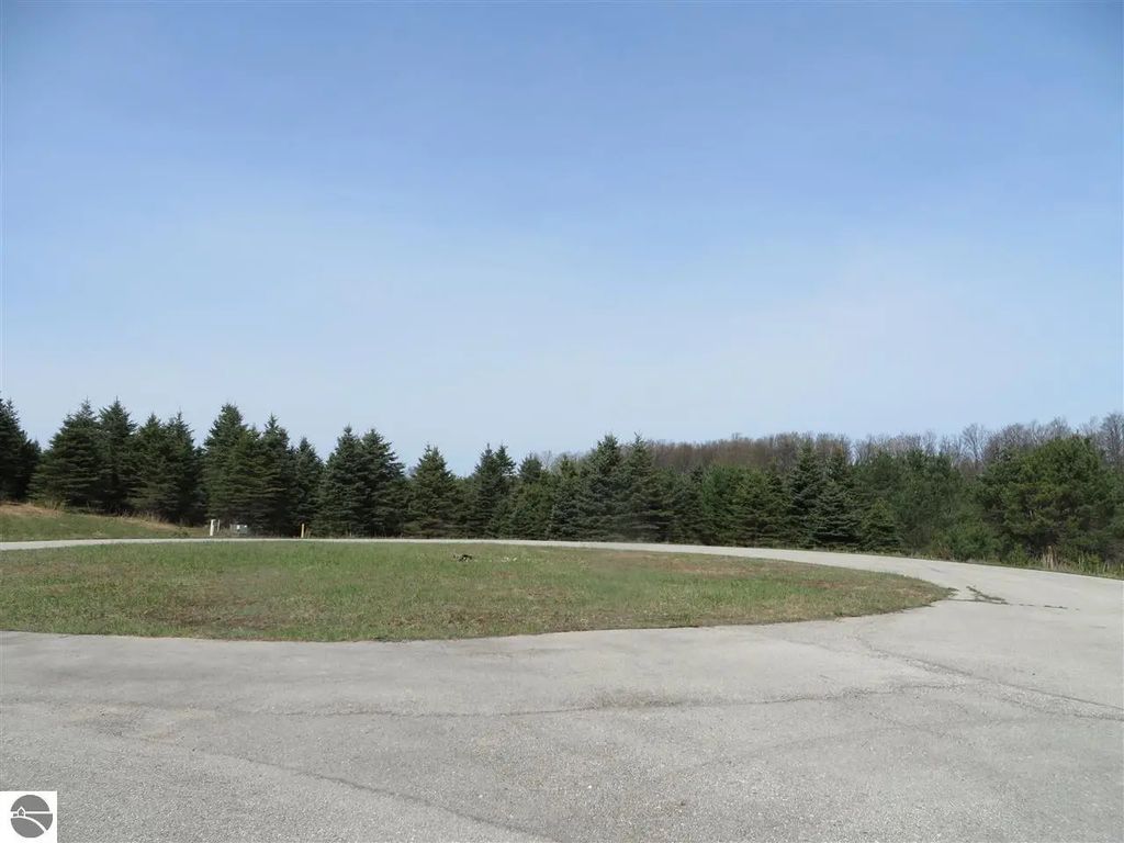 1 Spruce Hollow Trace, Fife Lake