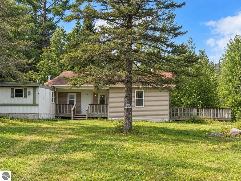 3270 Daisy Lane, Alpena