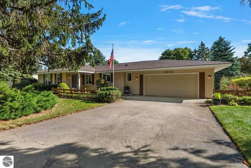 3910 Morningside, Traverse City