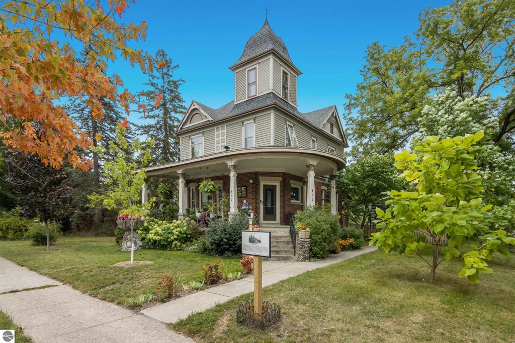 402 E Cayuga Street, Bellaire