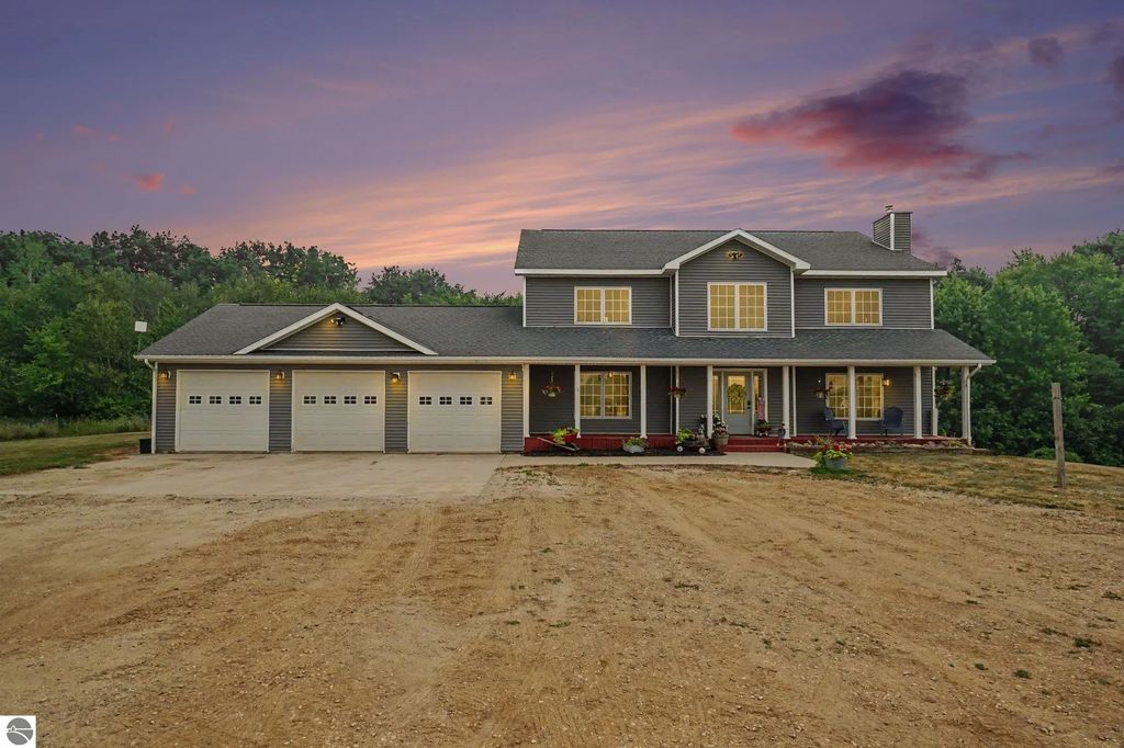 6600 N Crawford Road, Rosebush