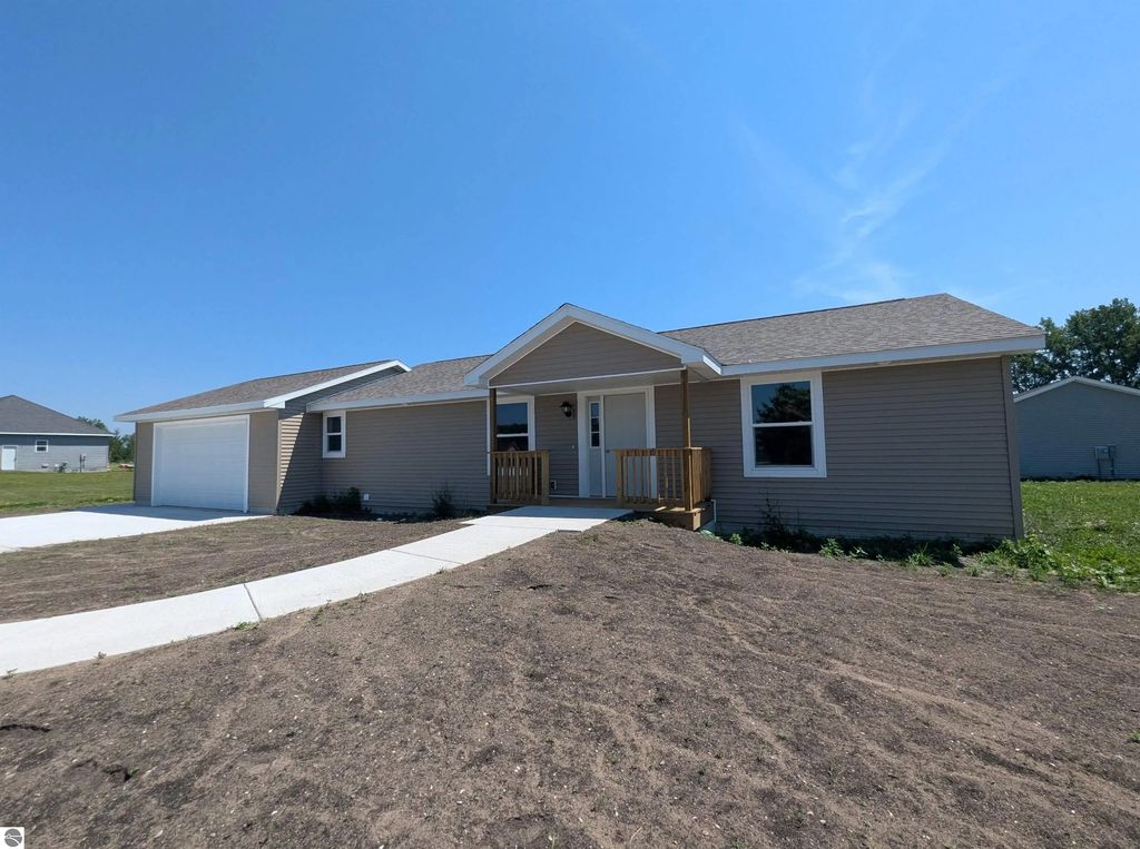 257 Stern Drive, Au Gres