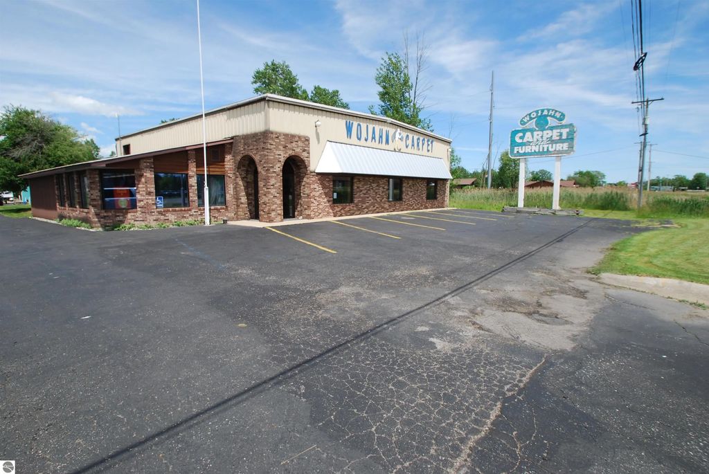 30 W M-55, Tawas City