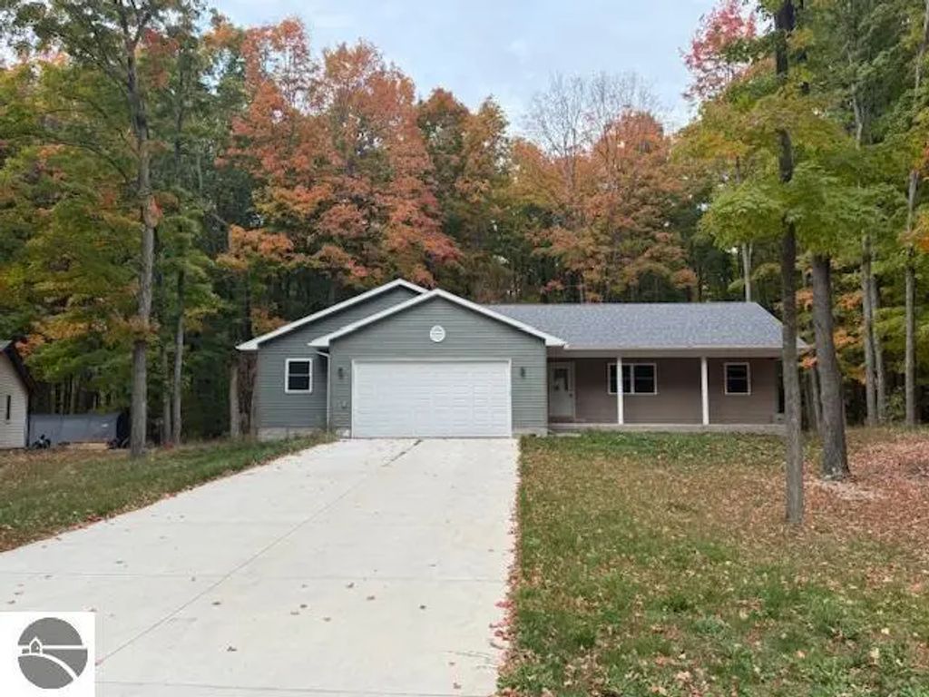 4326 Antioch Drive, Mesick