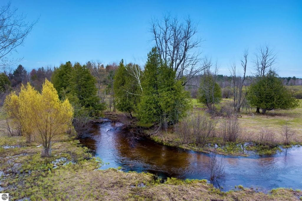 7578 S River Road Sw, Kalkaska