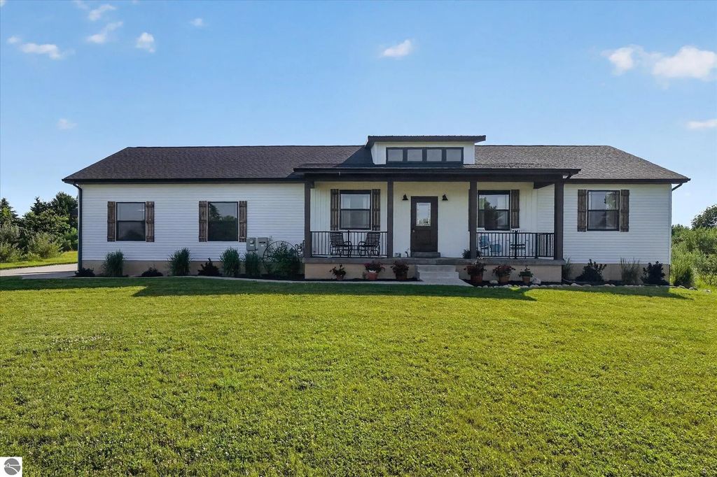 11095 Sundog Trail, Perrinton