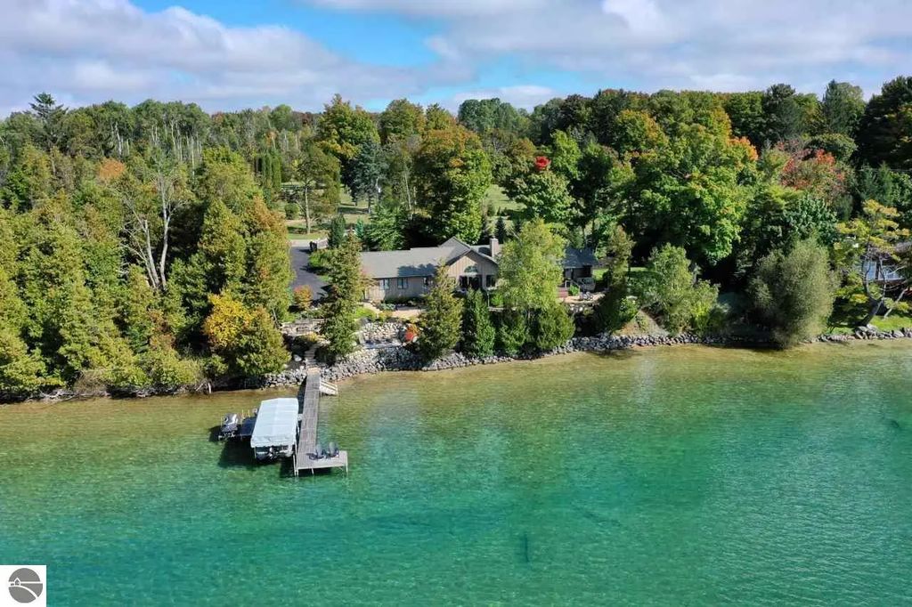 4595 Ne Torch Lake Drive, Central Lake