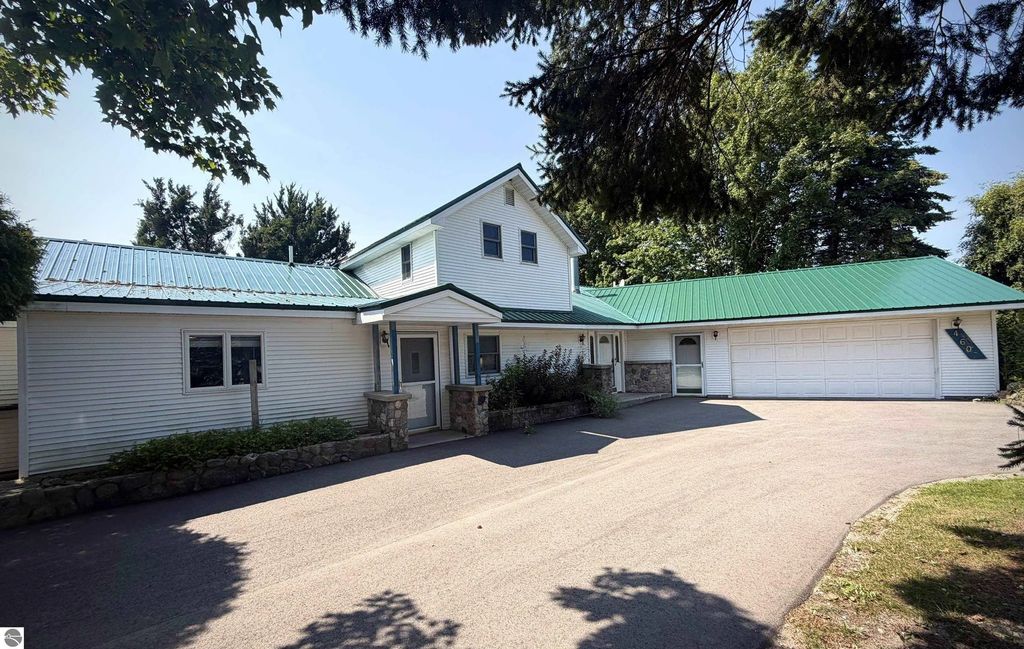 4607 N M-88, Central Lake