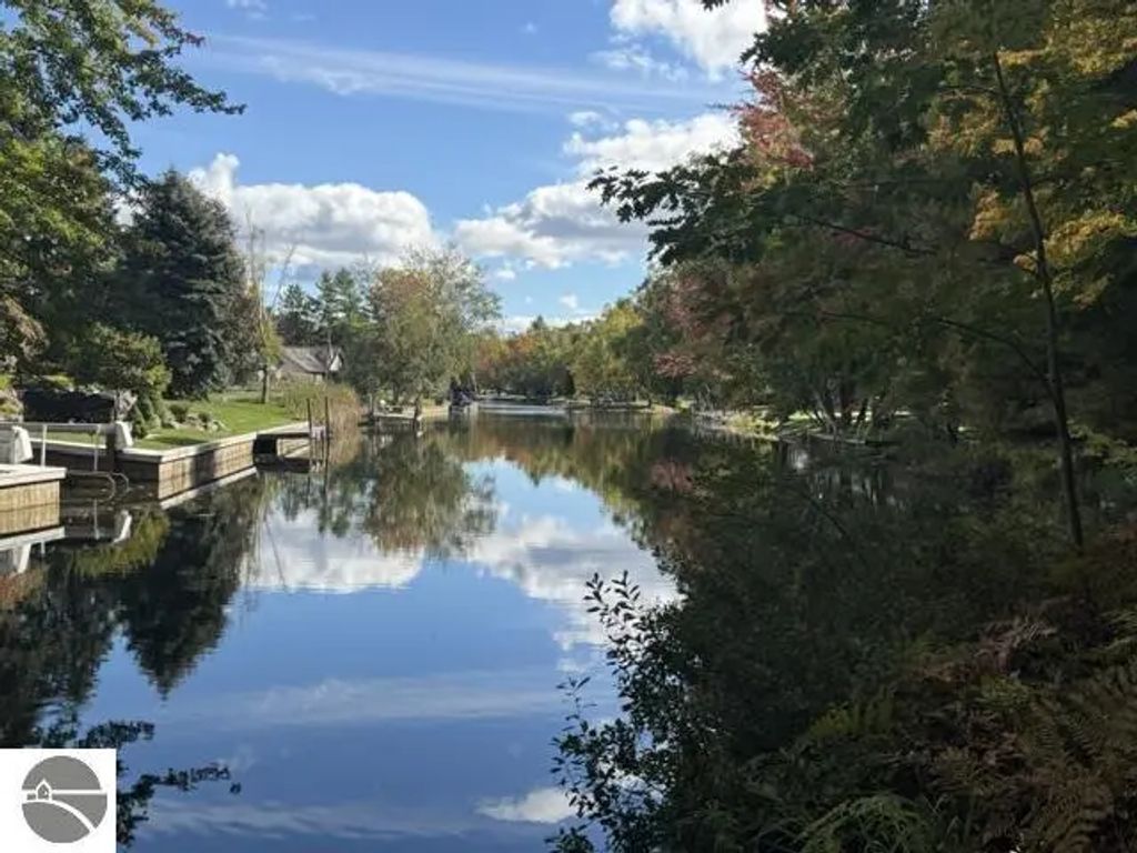V/l  .41 Ac Old Trail, Houghton Lake