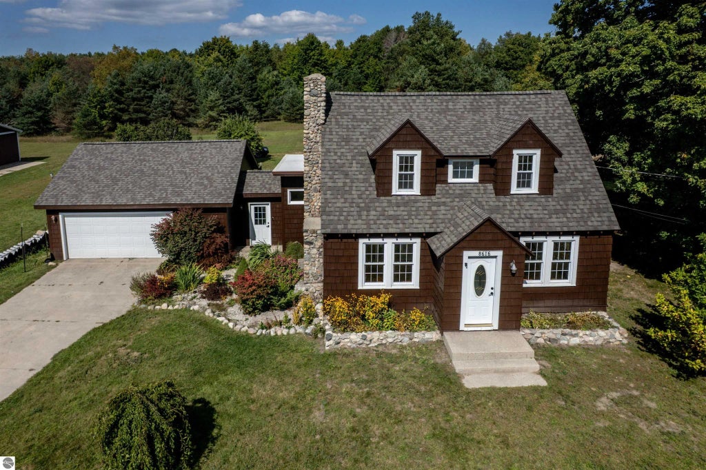 8616 Cedar Run Road, Traverse City
