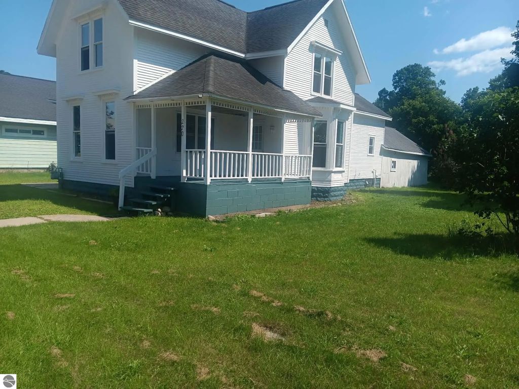 220 E State Street, Mancelona