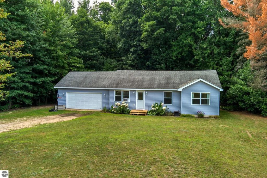 154 N Wood Meadows Drive, Buckley