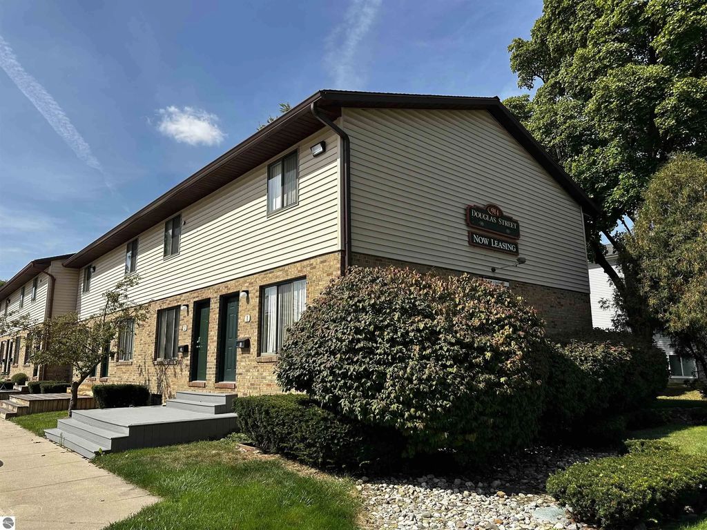 914 S Douglas Drive, Mt Pleasant