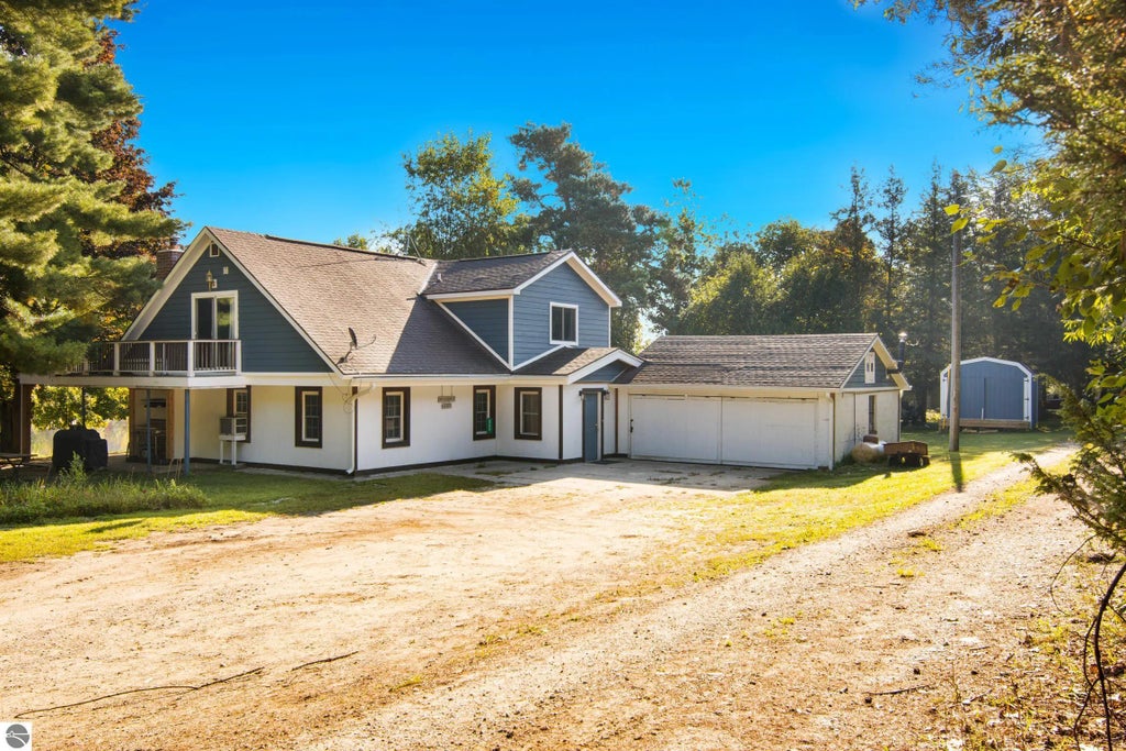 6256 Resort Drive, Ellsworth