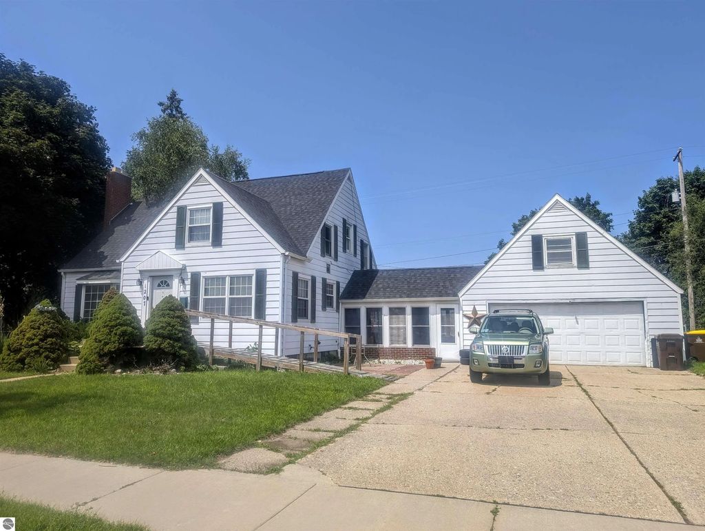 1207 North Drive, Mt Pleasant