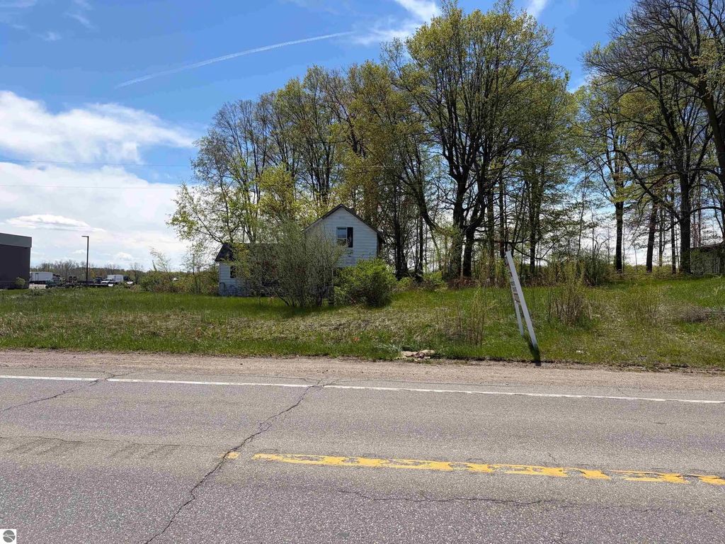 1740 & 1732 E Remus Road, Mt Pleasant