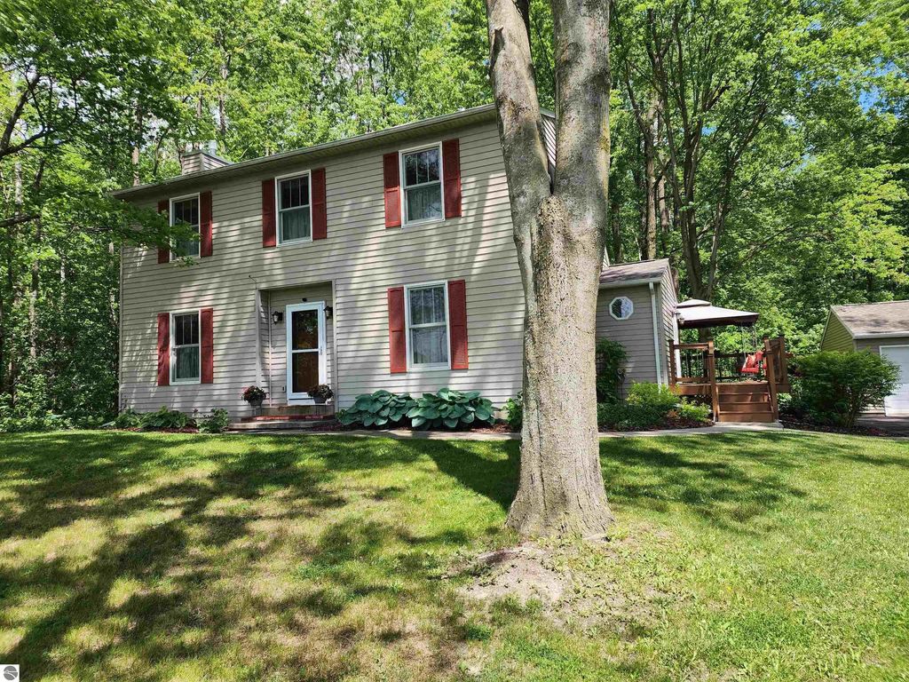 3400 N Sturgeon Road, Midland