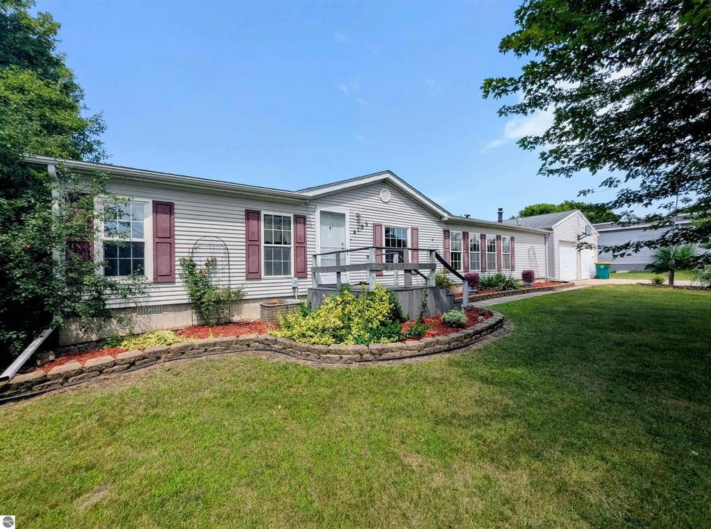 4195 Wheeler Road, Bay City