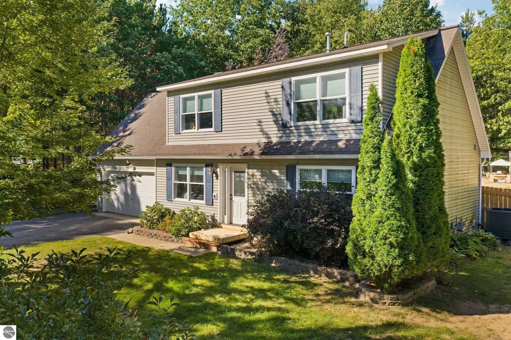 6658 Summit City Road, Kingsley