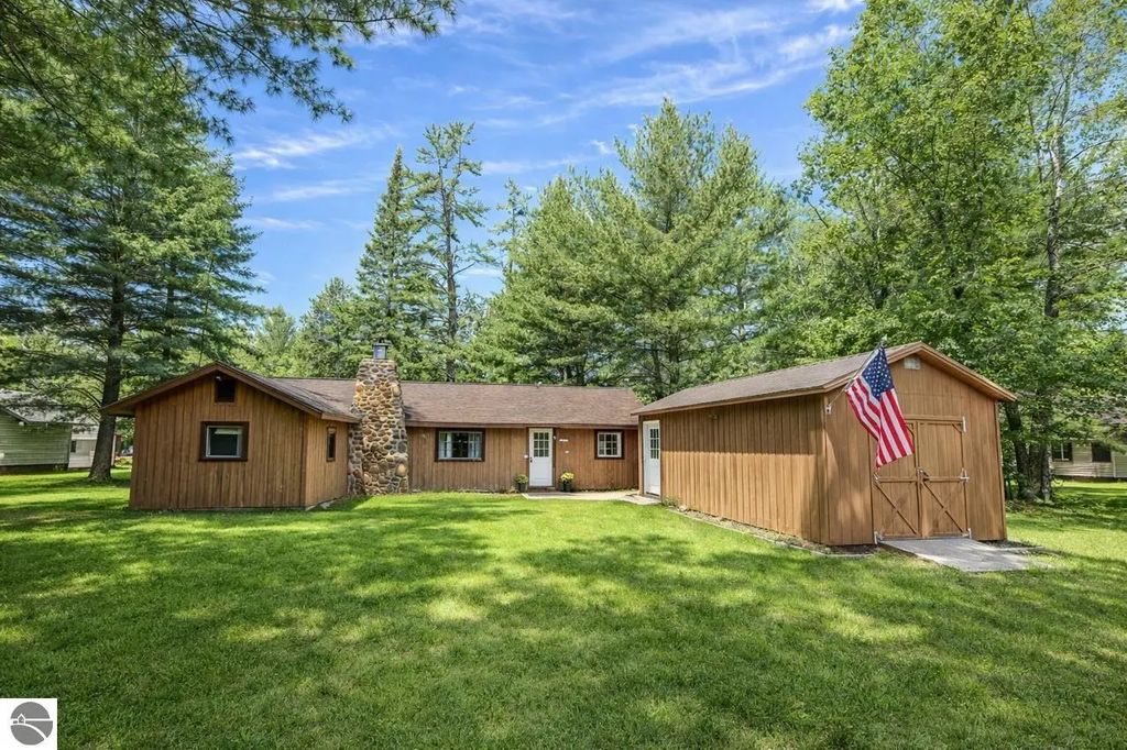 2706 Newatch Avenue, Grayling