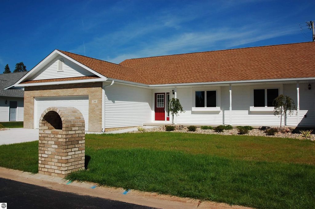268 Windemere Place 14b, West Branch