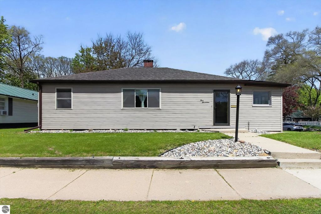 417 Washington Avenue, Alma