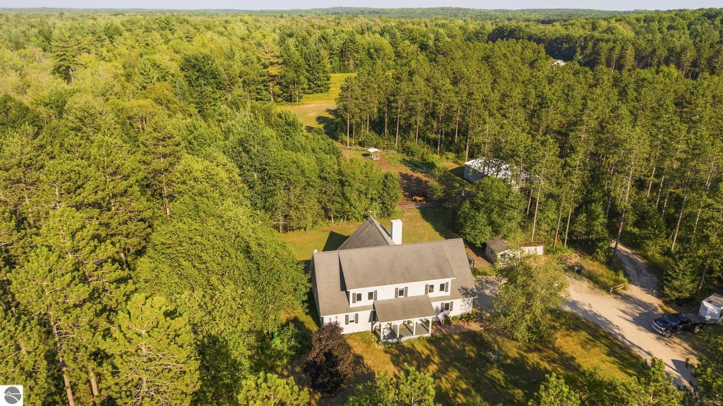 6061 Hodge Road, Kingsley