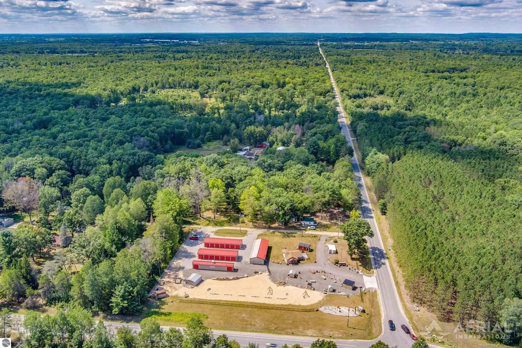 29 Sugar River Road, Gladwin
