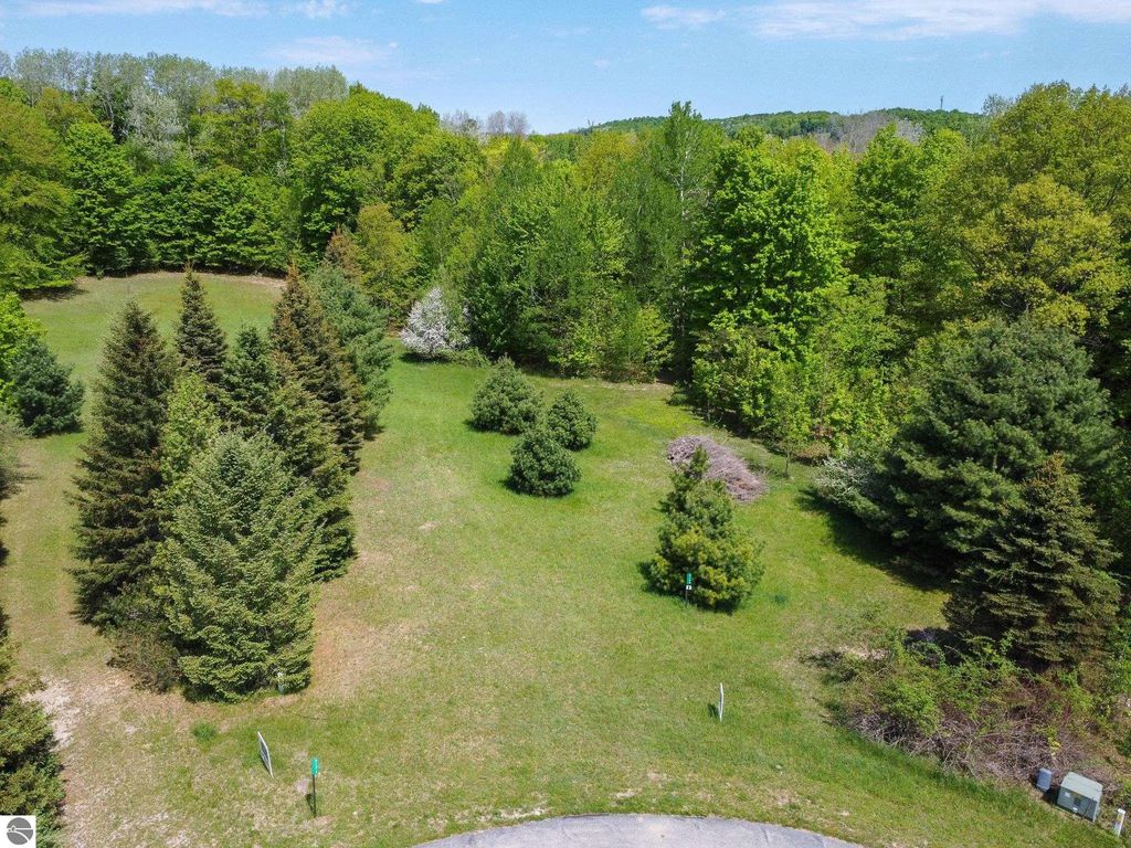 2164 N Belanger Creek Drive, Suttons Bay
